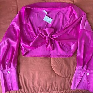 New cowgirl style crop top with a customizable bow at the front